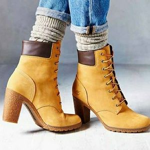 Like New Timberland heeled boots